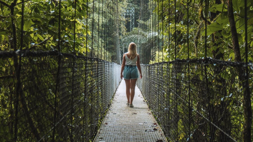 ARENAL-Hanging-Bridges-park