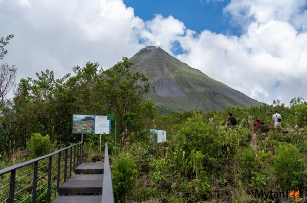 Volcano Hike  and La Fortuna Waterfall  shared